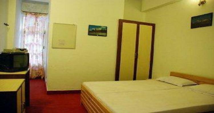 Hotel Bhagat Chamoli Kamer foto